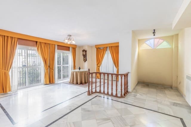 5 Zimmer Doppelhaus zu verkaufen in Granada Stadt mit Pool Garage - 450.000 € (Ref: 10021128)