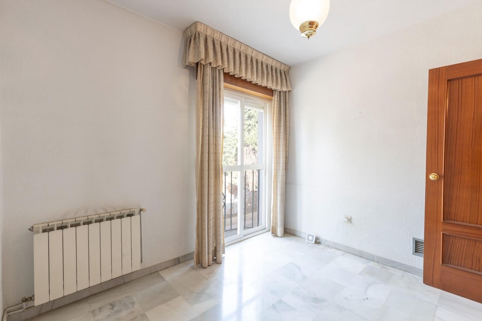 5 Zimmer Doppelhaus zu verkaufen in Granada Stadt mit Pool Garage - 450.000 € (Ref: 10021128)
