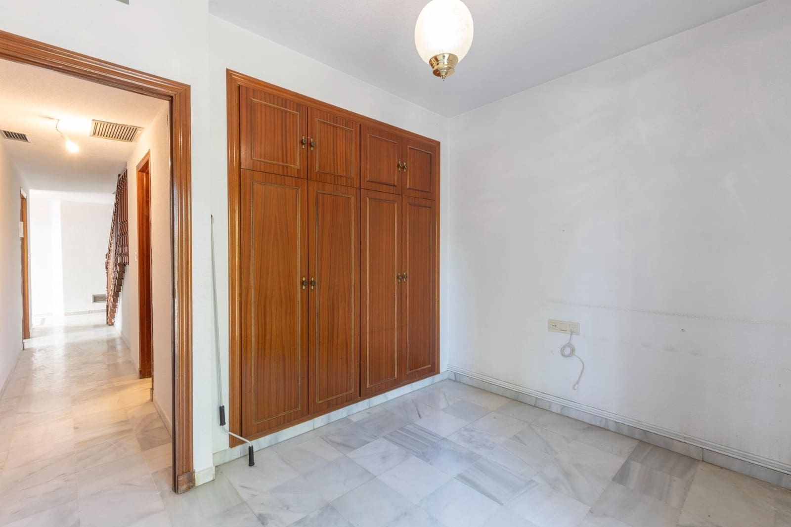 5 Zimmer Doppelhaus zu verkaufen in Granada Stadt mit Pool Garage - 450.000 € (Ref: 10021128)