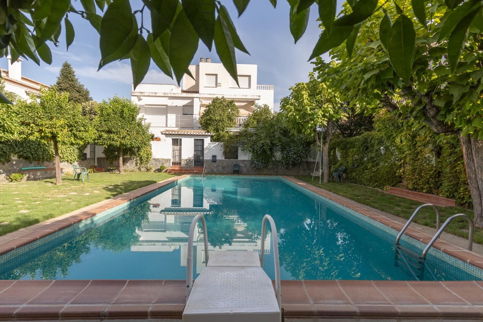 5 Zimmer Doppelhaus zu verkaufen in Granada Stadt mit Pool Garage - 450.000 € (Ref: 10021128)