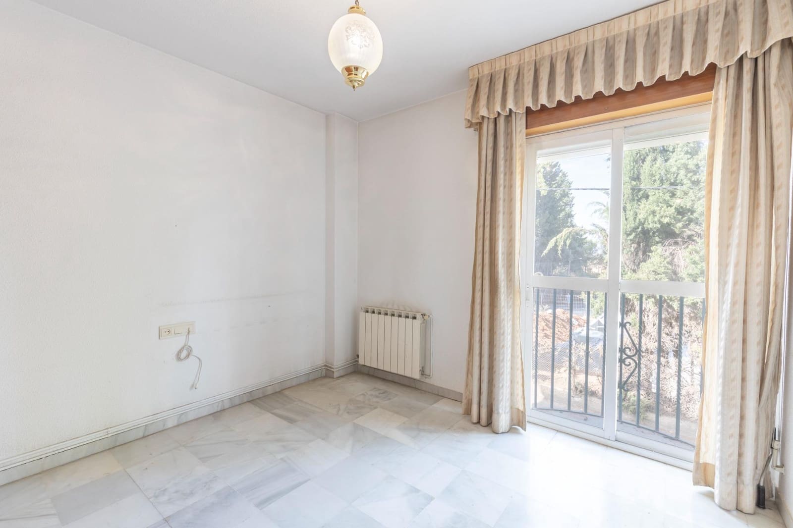 5 Zimmer Doppelhaus zu verkaufen in Granada Stadt mit Pool Garage - 450.000 € (Ref: 10021128)