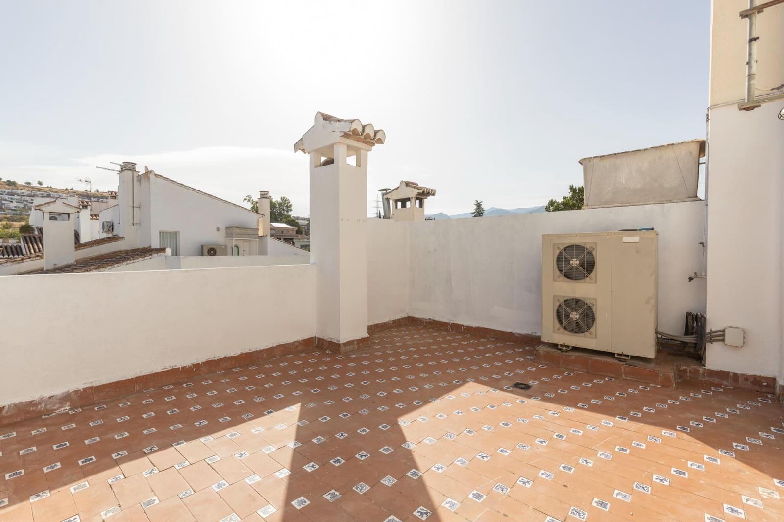 5 Zimmer Doppelhaus zu verkaufen in Granada Stadt mit Pool Garage - 450.000 € (Ref: 10021128)