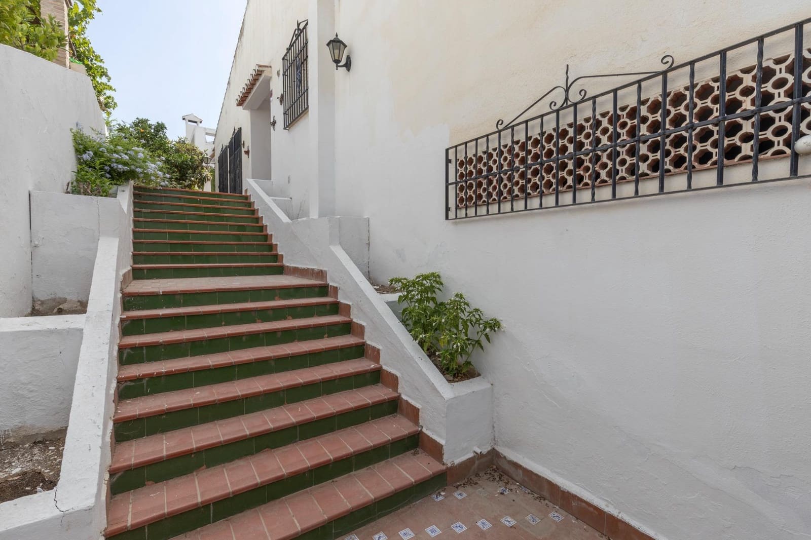 5 Zimmer Doppelhaus zu verkaufen in Granada Stadt mit Pool Garage - 450.000 € (Ref: 10021128)