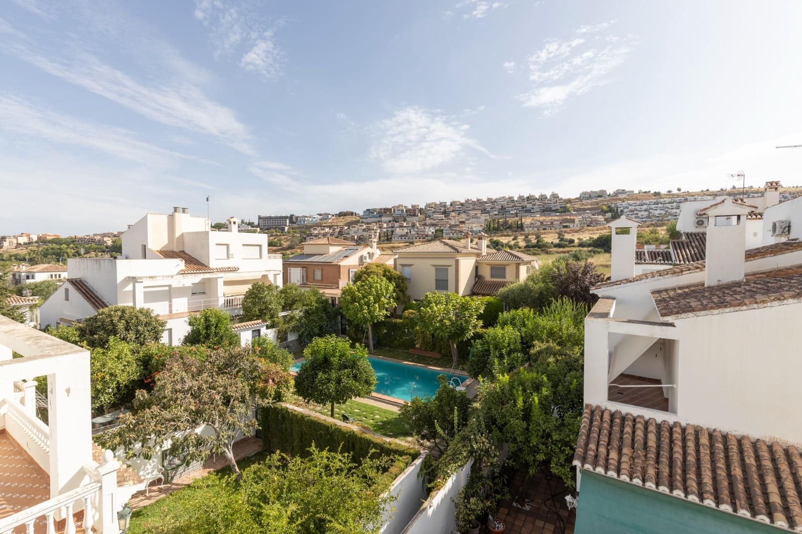 5 Zimmer Doppelhaus zu verkaufen in Granada Stadt mit Pool Garage - 450.000 € (Ref: 10021128)