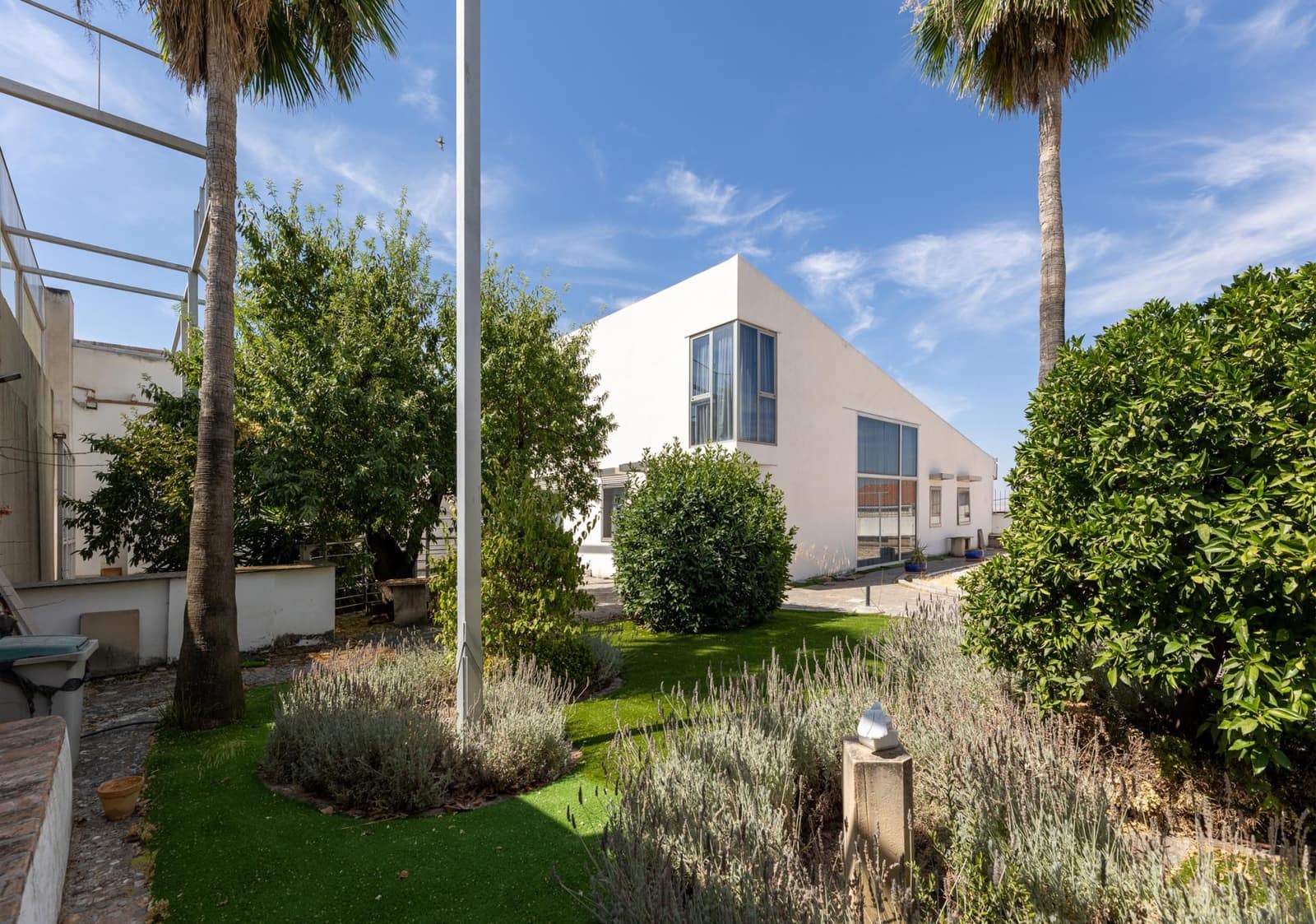 3 bedroom Villa for sale in Granada city with garage - € 470,000 (Ref: 10022740)
