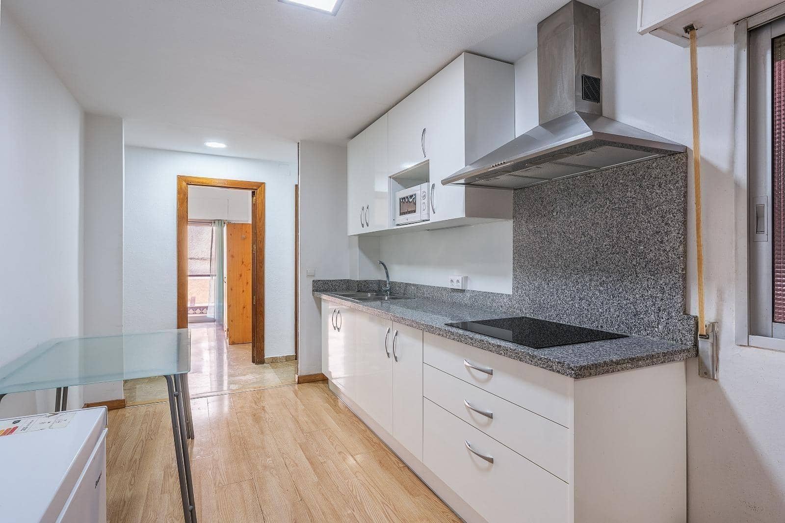 6 slaapkamer Flat te koop in Granada stad - € 320.000 (Ref: 10022743)