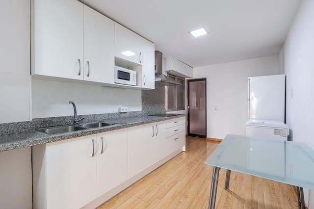 6 slaapkamer Flat te koop in Granada stad - € 320.000 (Ref: 10022743)