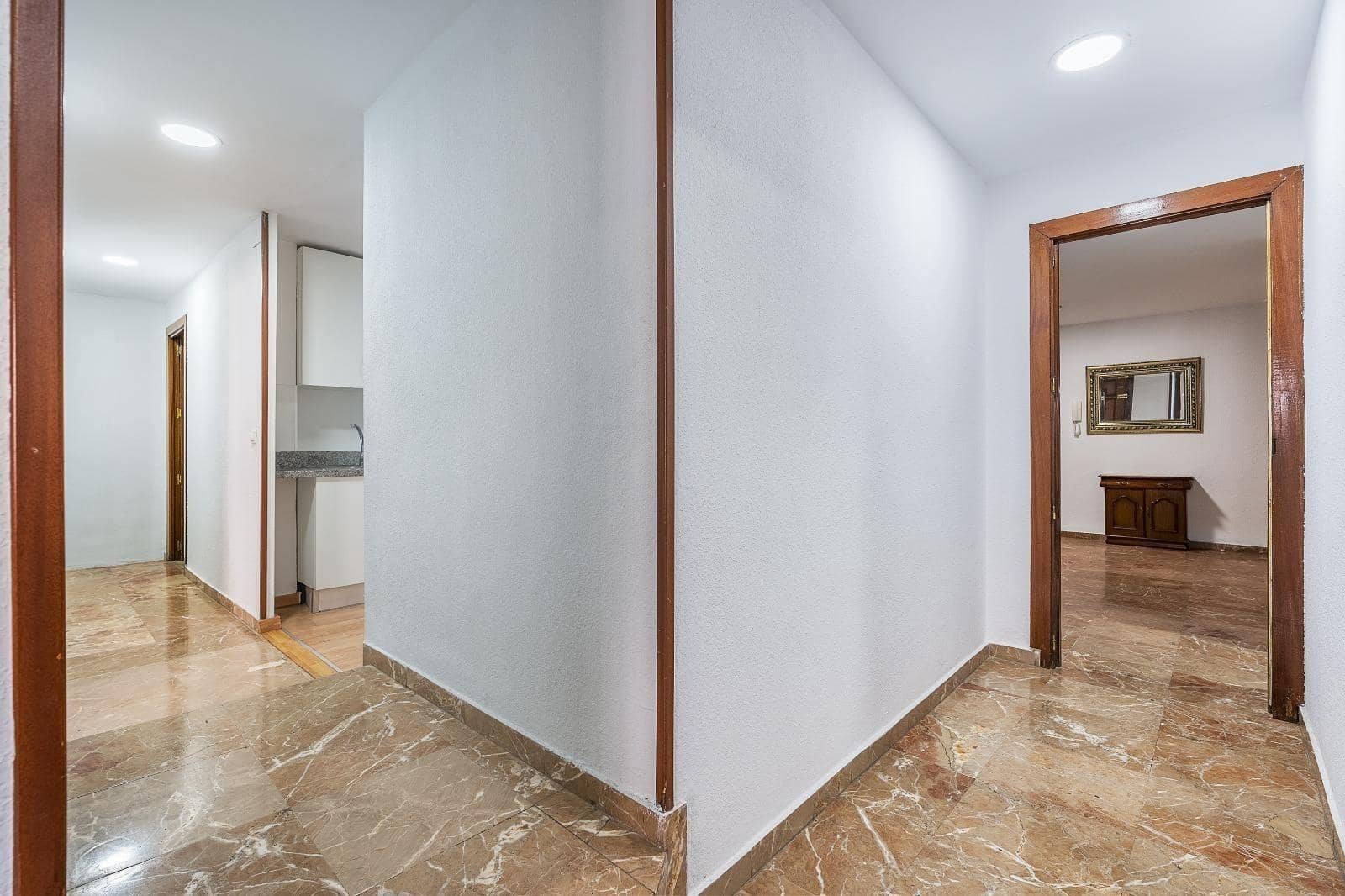 6 slaapkamer Flat te koop in Granada stad - € 320.000 (Ref: 10022743)