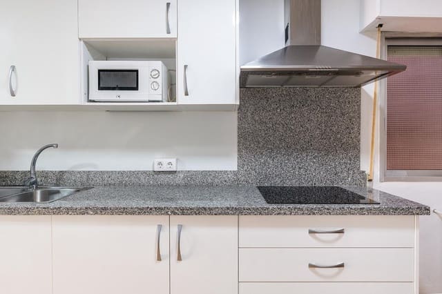 6 slaapkamer Flat te koop in Granada stad - € 320.000 (Ref: 10022743)