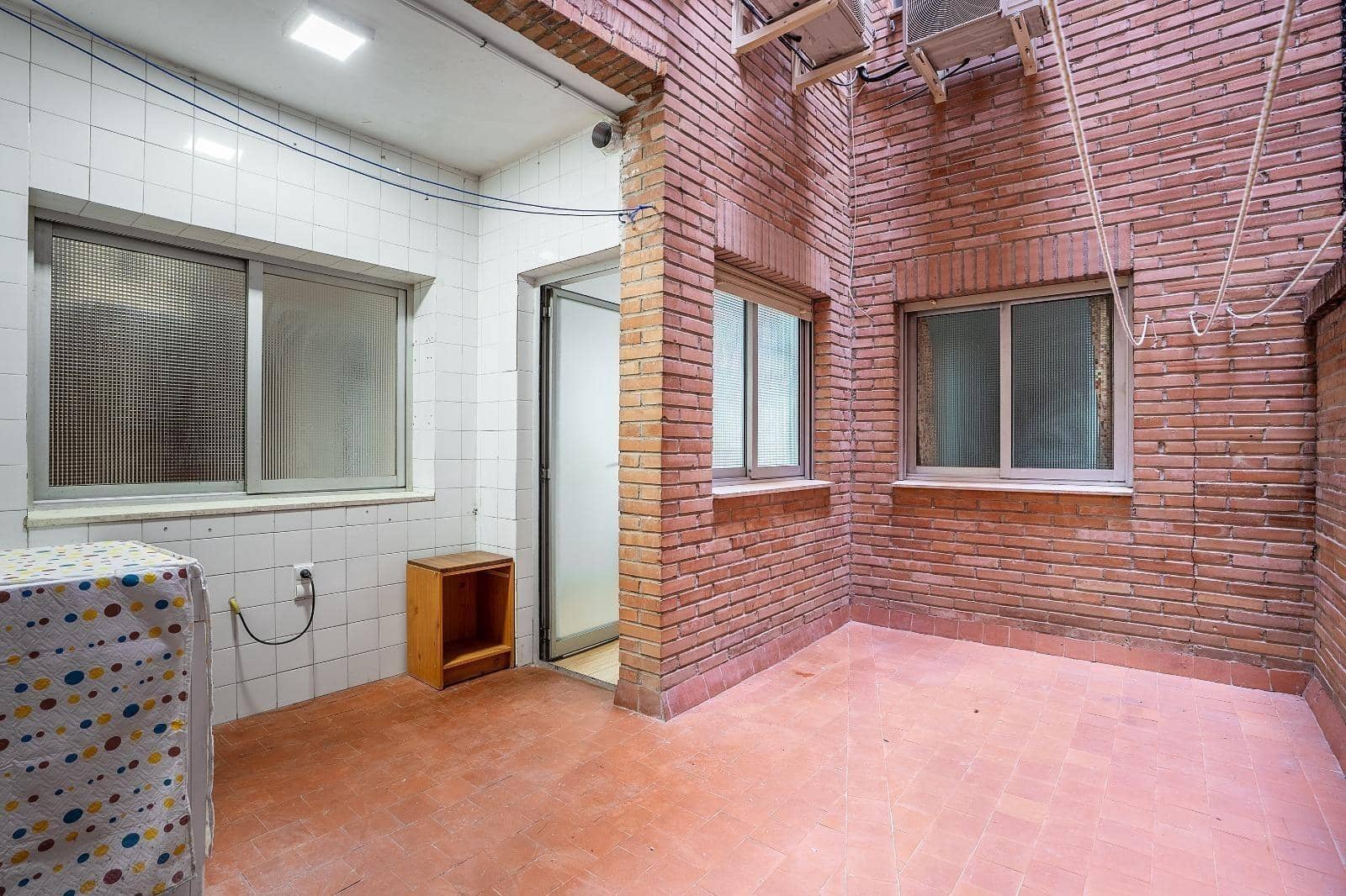 6 slaapkamer Flat te koop in Granada stad - € 320.000 (Ref: 10022743)