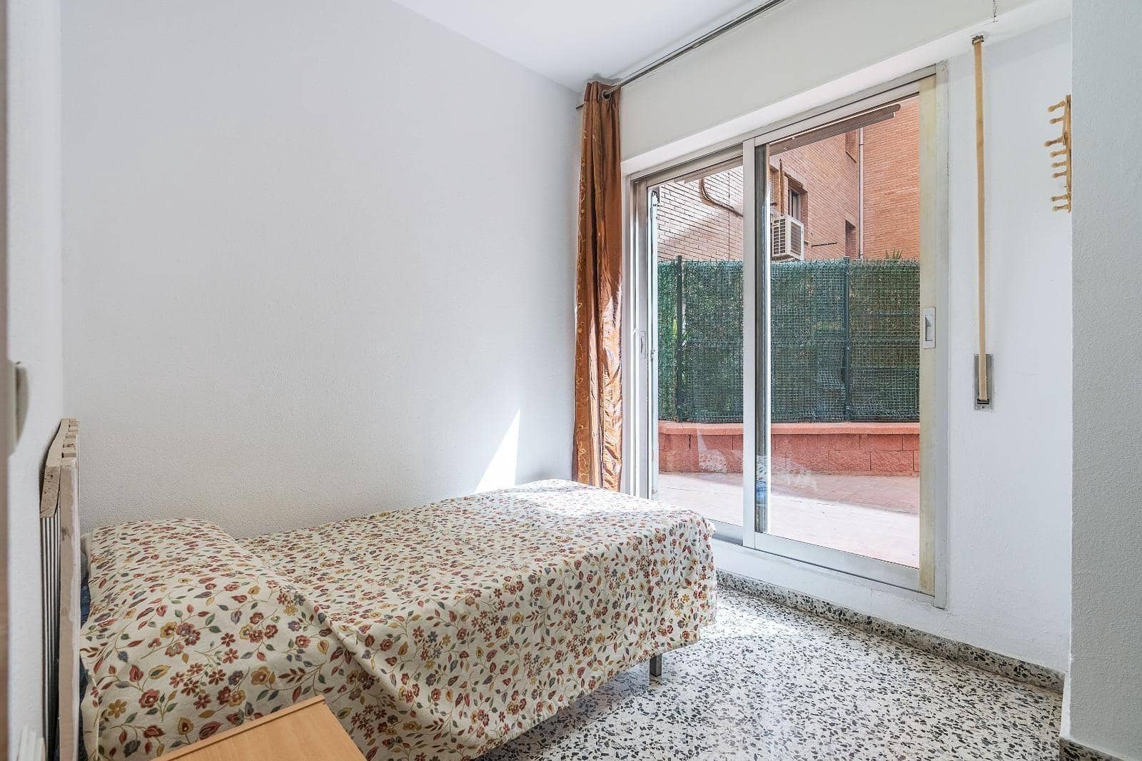 6 slaapkamer Flat te koop in Granada stad - € 320.000 (Ref: 10022743)