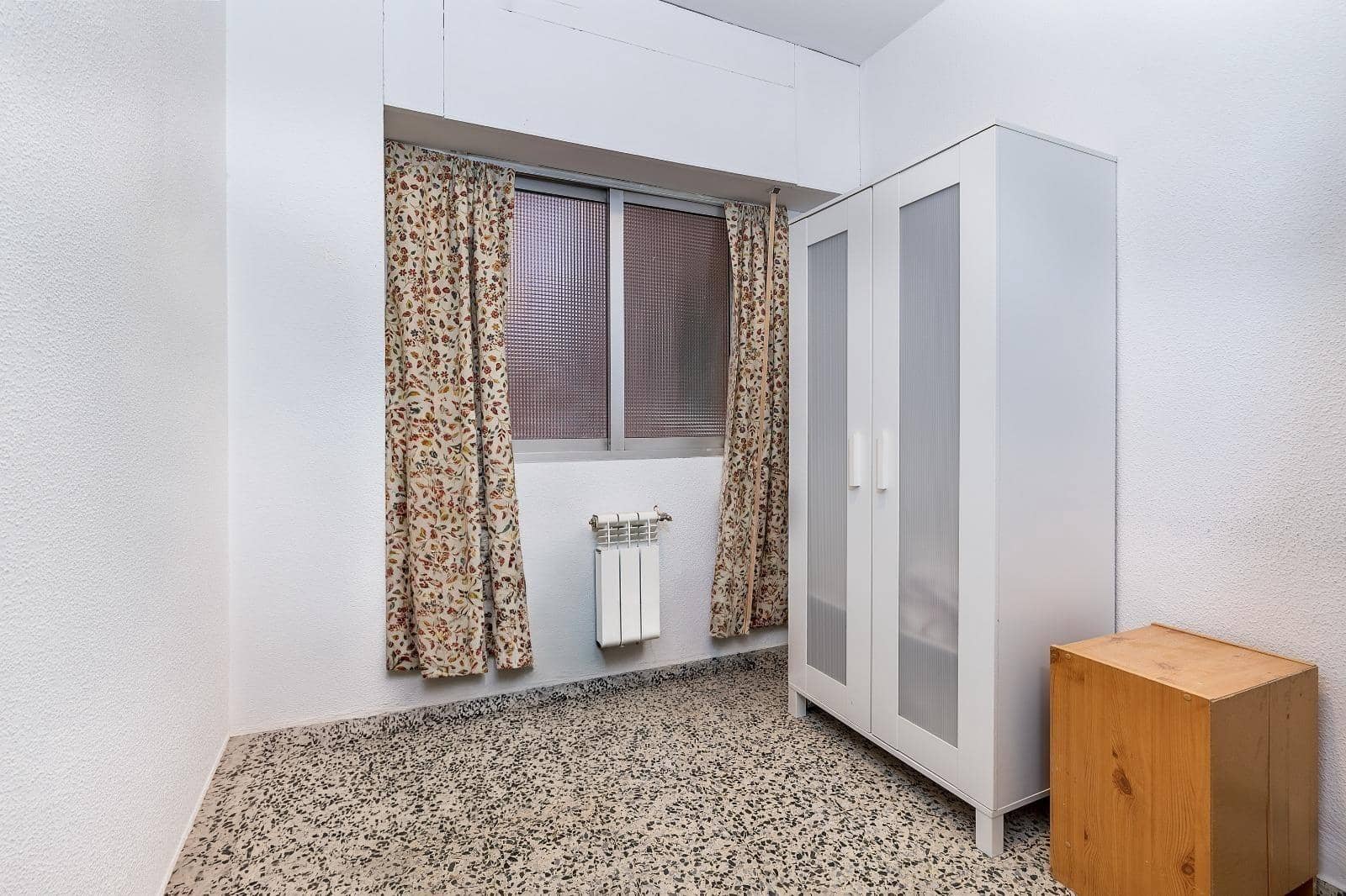 6 slaapkamer Flat te koop in Granada stad - € 320.000 (Ref: 10022743)