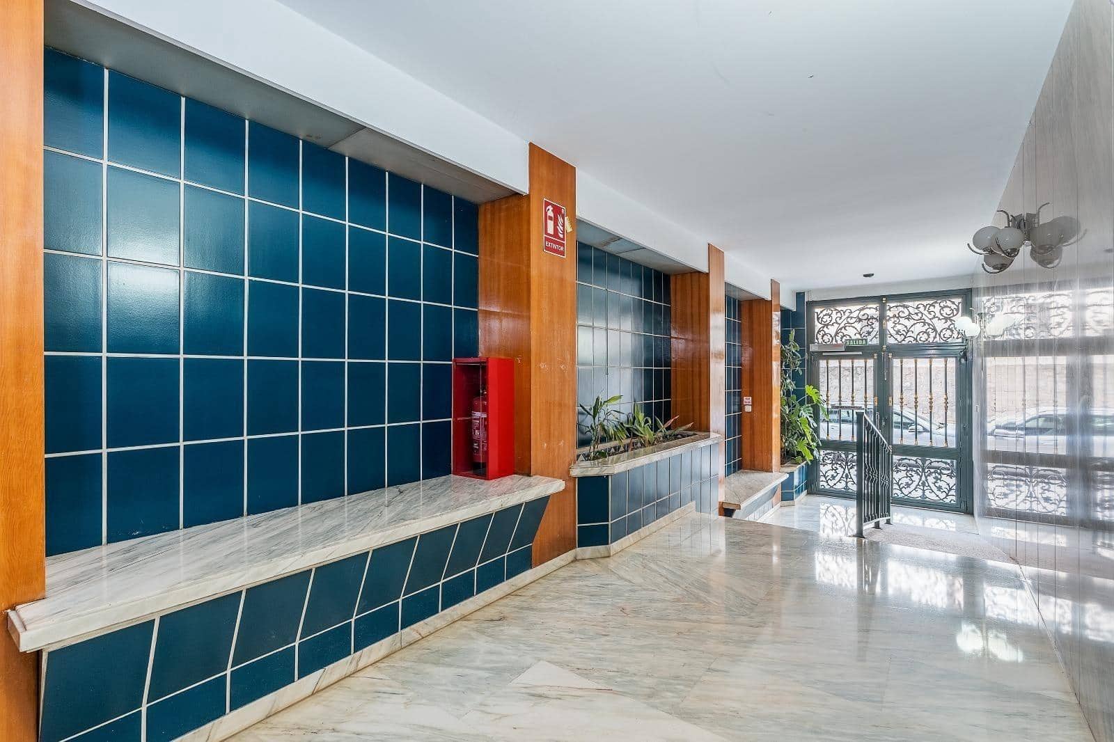 6 slaapkamer Flat te koop in Granada stad - € 320.000 (Ref: 10022743)