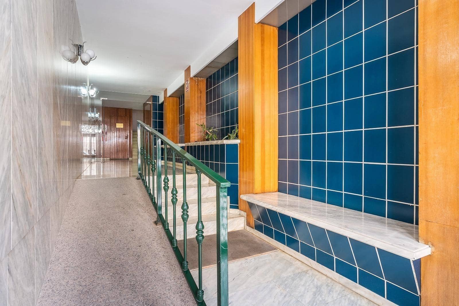 6 slaapkamer Flat te koop in Granada stad - € 320.000 (Ref: 10022743)