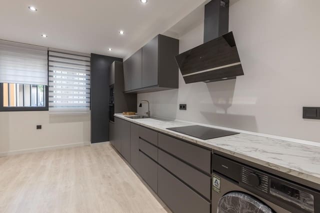 Piso de 4 habitaciones en Granada ciudad en venta - 259.900 € (Ref: 10022744)
