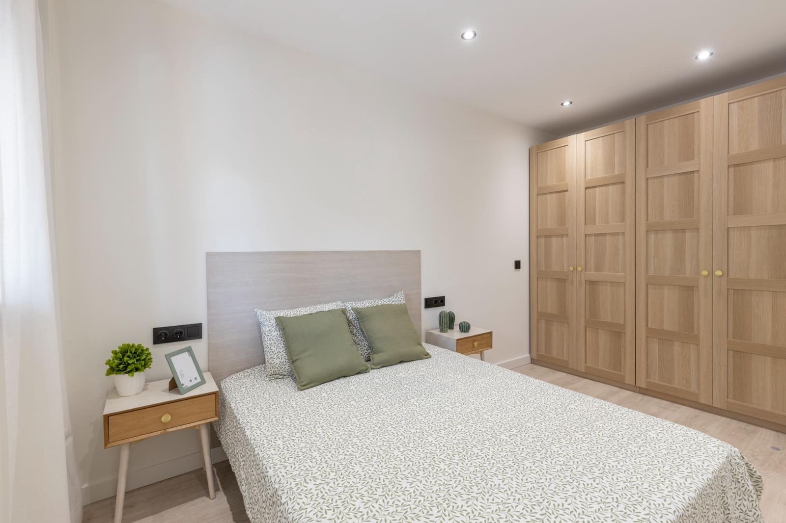 Piso de 4 habitaciones en Granada ciudad en venta - 259.900 € (Ref: 10022744)