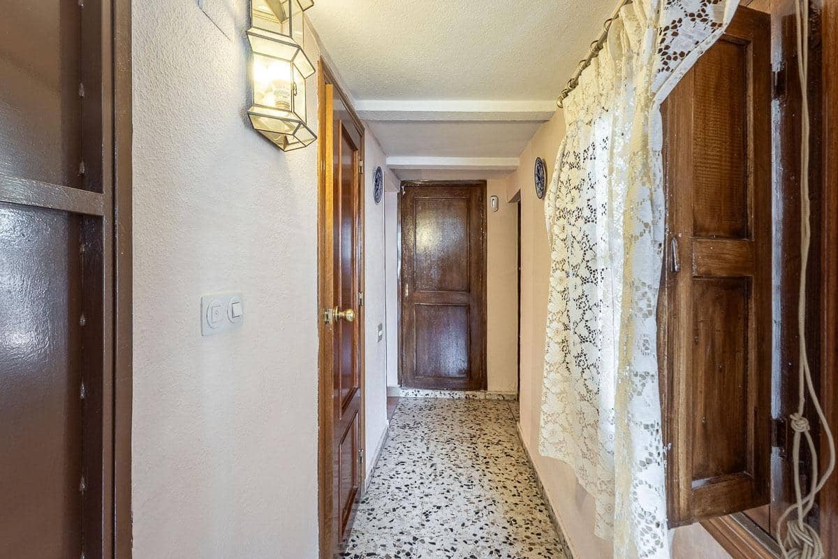 5 Zimmer Haus zu verkaufen in Granada Stadt mit Garage - 619.900 € (Ref: 10022753)
