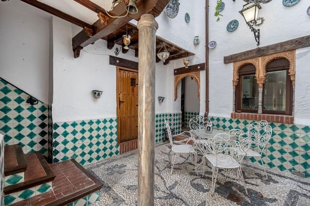 5 chambre Maison de Ville à vendre à Albaicin, Grenade ville avec garage - 619 900 € (Ref: 10022753)