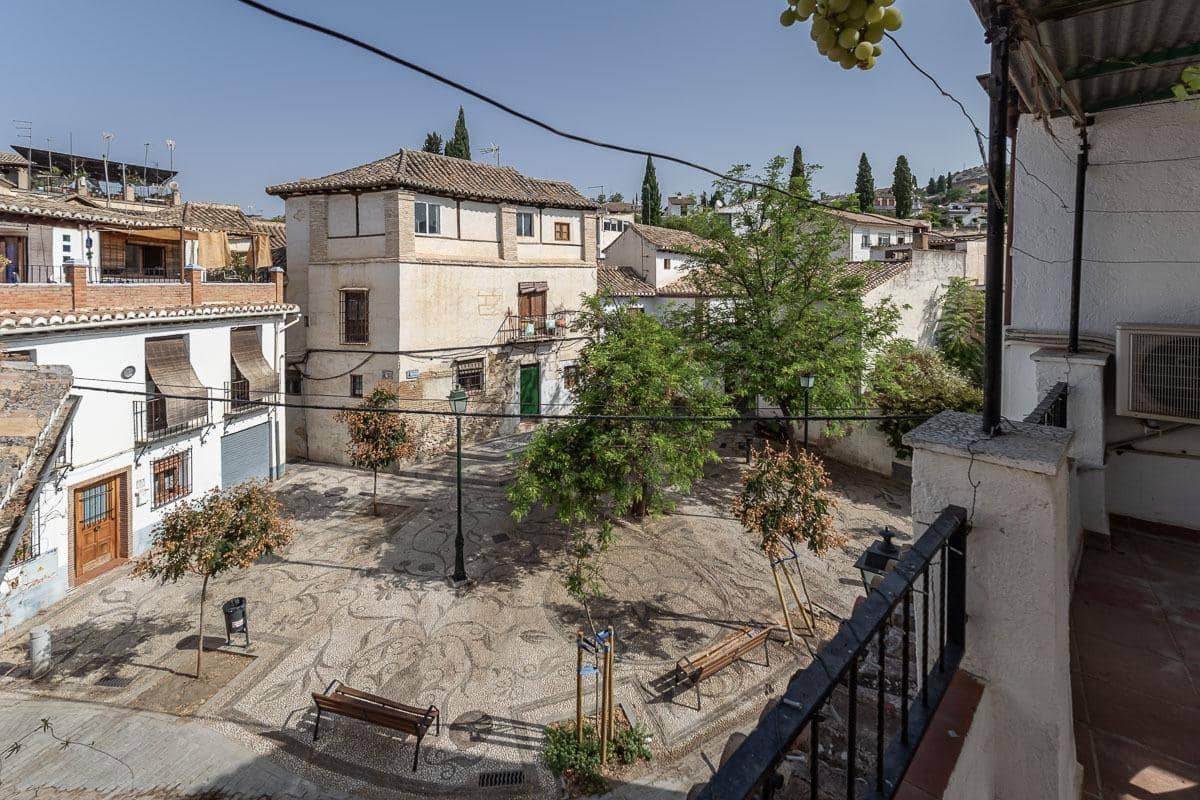 5 Zimmer Haus zu verkaufen in Granada Stadt mit Garage - 619.900 € (Ref: 10022753)
