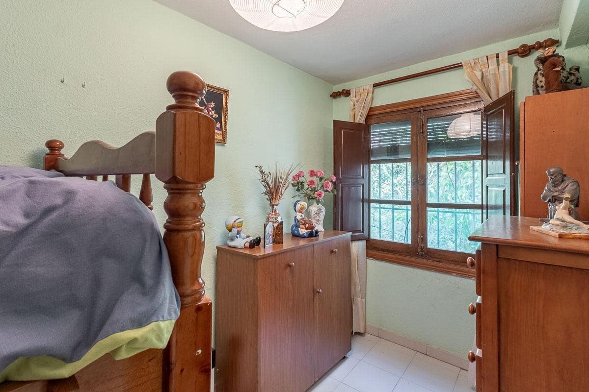 5 Zimmer Haus zu verkaufen in Granada Stadt mit Garage - 619.900 € (Ref: 10022753)