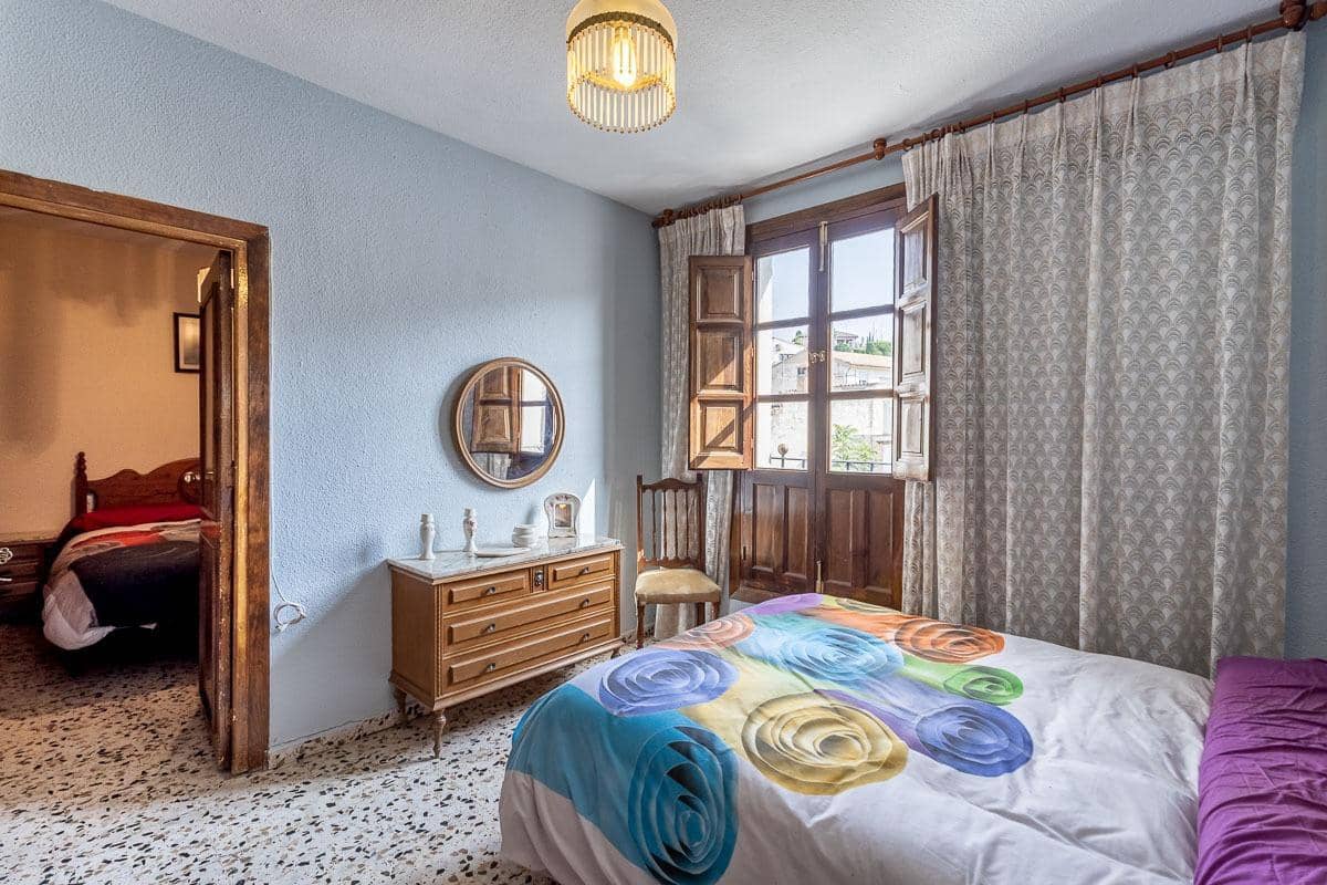 5 Zimmer Haus zu verkaufen in Granada Stadt mit Garage - 619.900 € (Ref: 10022753)