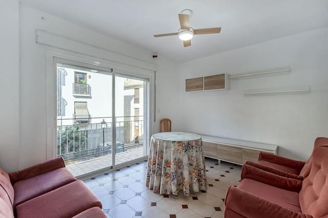 3 bedroom Flat for sale in Centro, Granada city - € 255,000 (Ref: 10024381)