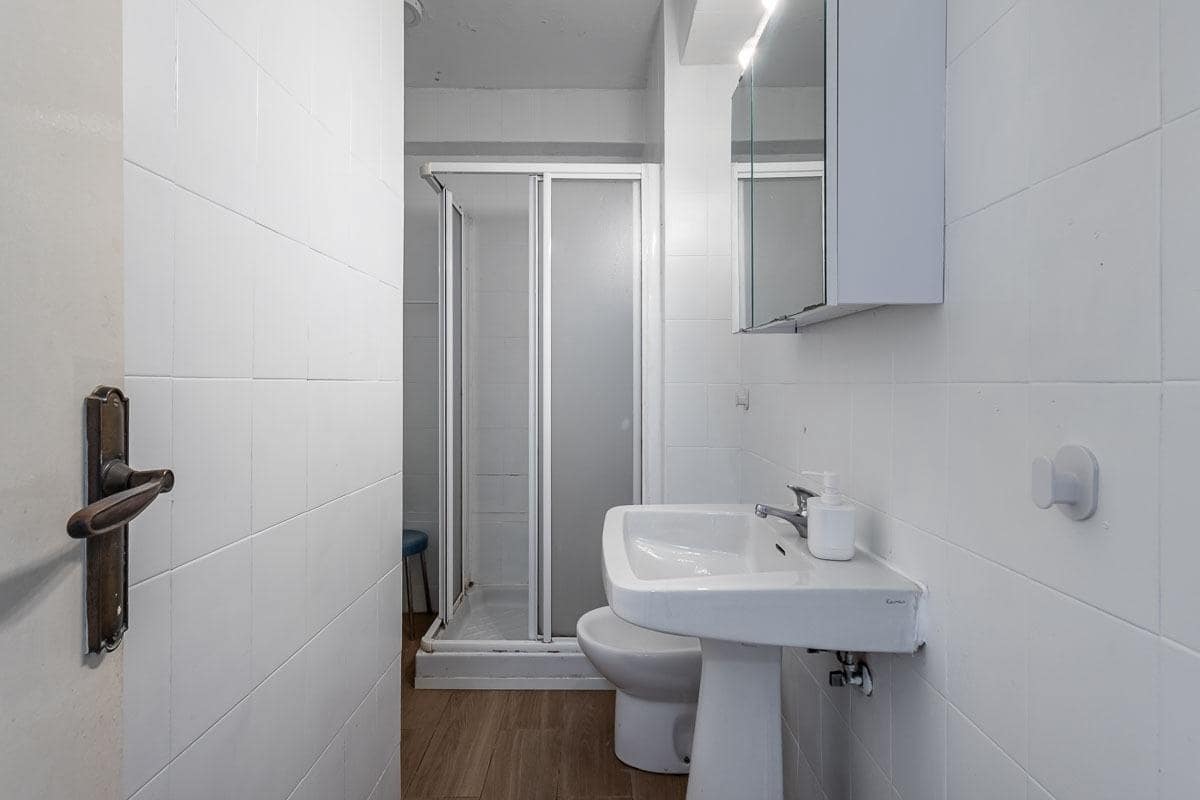 3 bedroom Flat for sale in Granada city - € 255,000 (Ref: 10024381)
