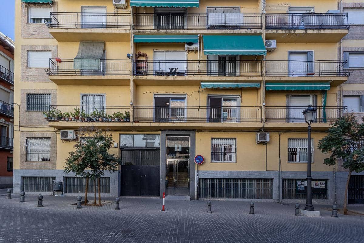 3 bedroom Flat for sale in Granada city - € 255,000 (Ref: 10024381)