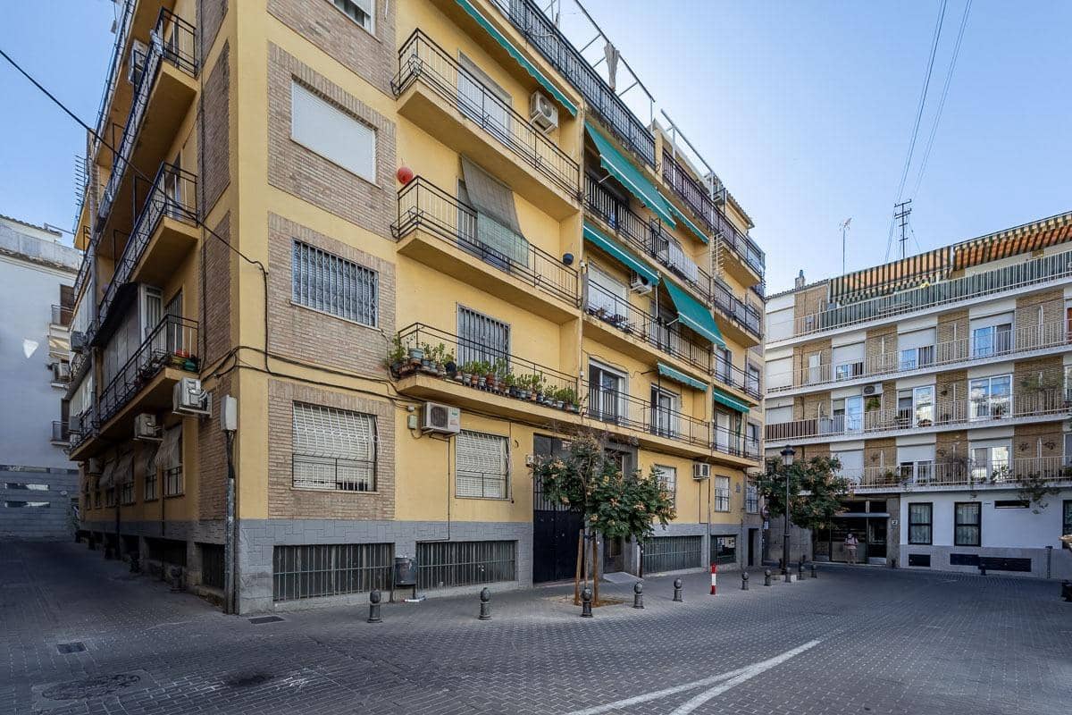 3 bedroom Flat for sale in Granada city - € 255,000 (Ref: 10024381)