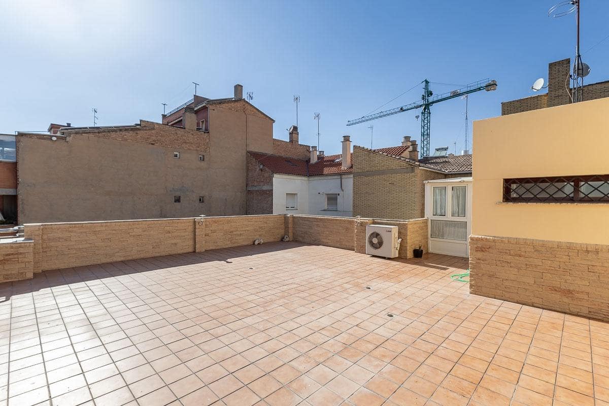 3 chambre Appartement à vendre à Grenade ville avec garage - 650 000 € (Ref: 10024382)