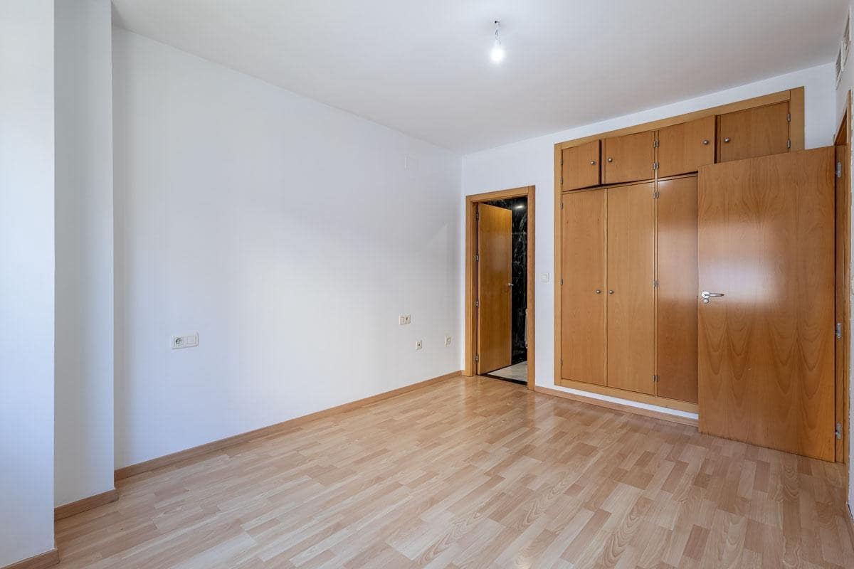 3 chambre Appartement à vendre à Grenade ville avec garage - 650 000 € (Ref: 10024382)