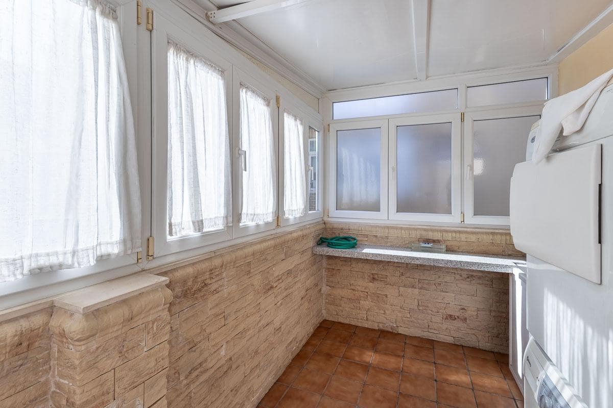 3 chambre Appartement à vendre à Grenade ville avec garage - 650 000 € (Ref: 10024382)