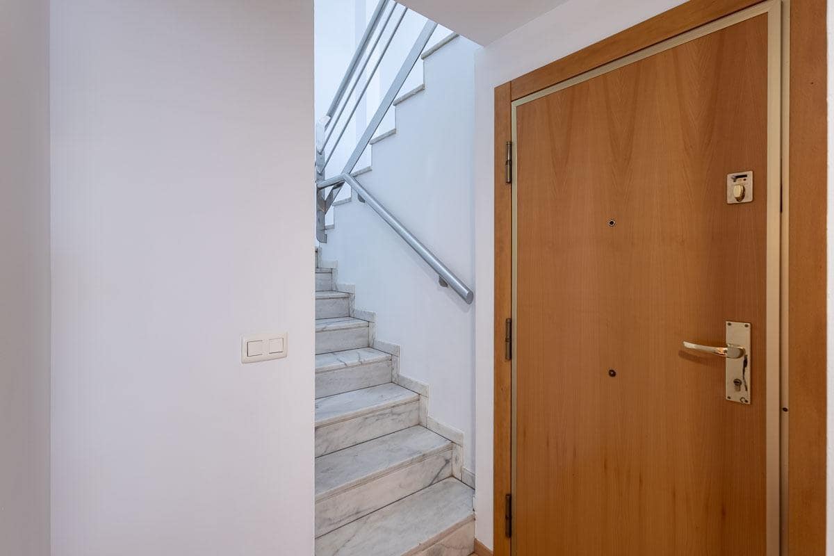 3 chambre Appartement à vendre à Grenade ville avec garage - 650 000 € (Ref: 10024382)
