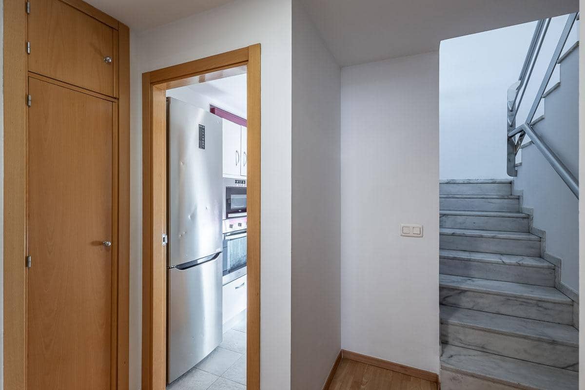 3 chambre Appartement à vendre à Grenade ville avec garage - 650 000 € (Ref: 10024382)