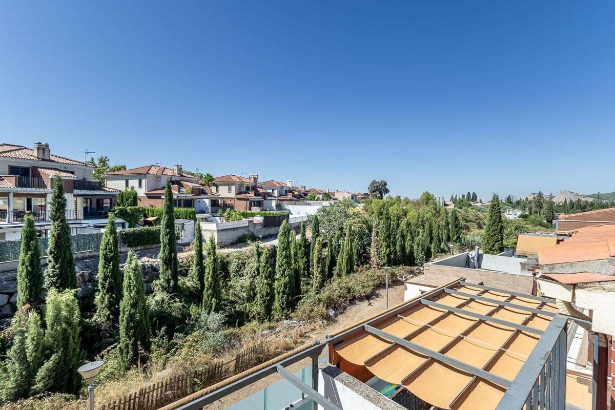 4 Zimmer Villa zu verkaufen in Albolote mit Pool Garage - 370.000 € (Ref: 10024383)