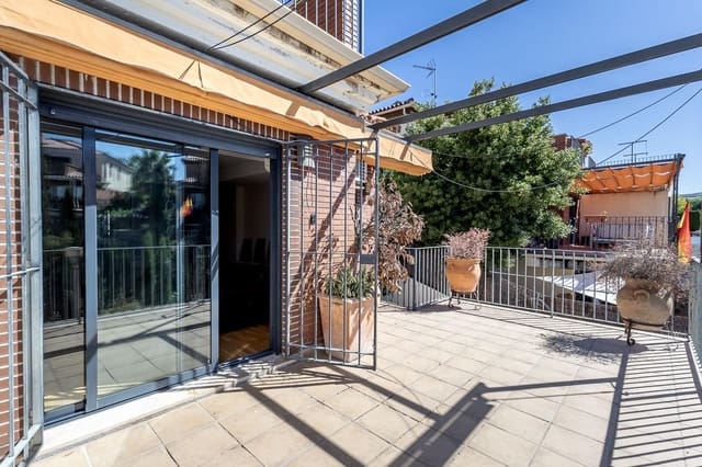 4 Zimmer Villa zu verkaufen in Albolote mit Pool Garage - 370.000 € (Ref: 10024383)