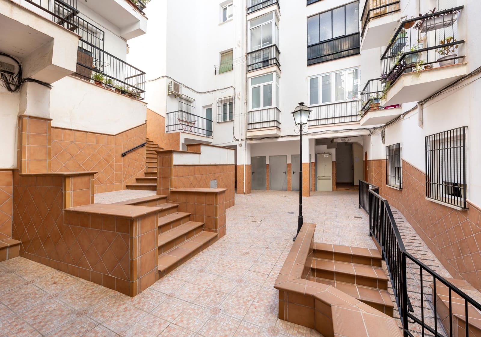 3 Zimmer Wohnung zu verkaufen in Granada Stadt - 225.000 € (Ref: 10025607)