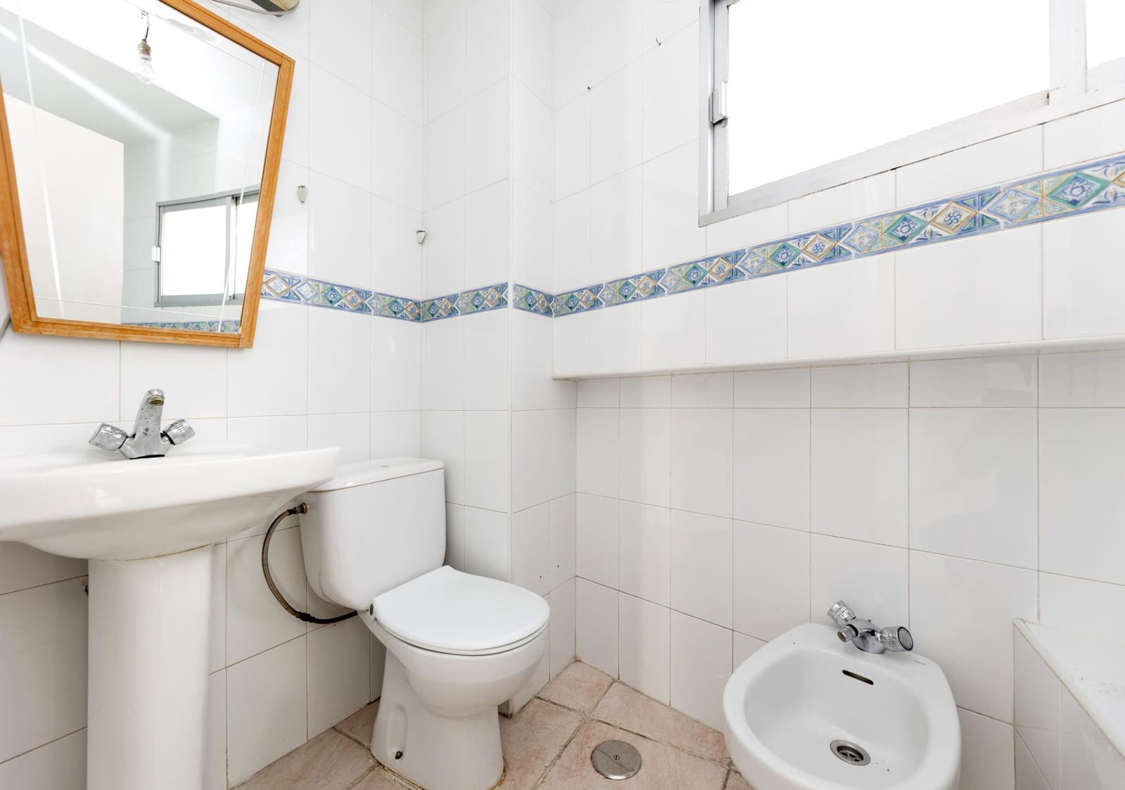 3 Zimmer Wohnung zu verkaufen in Granada Stadt - 225.000 € (Ref: 10025607)