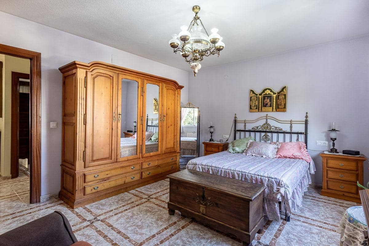 3 Zimmer Reihenhaus zu verkaufen in Ogijares mit Pool Garage - 320.000 € (Ref: 10025609)