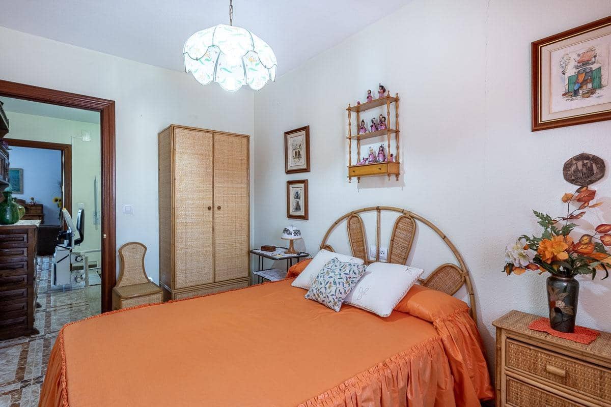 3 Zimmer Reihenhaus zu verkaufen in Ogijares mit Pool Garage - 320.000 € (Ref: 10025609)