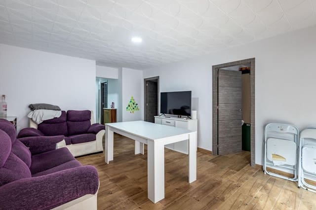 4 slaapkamer Flat te koop in Granada stad - € 280.000 (Ref: 10025611)