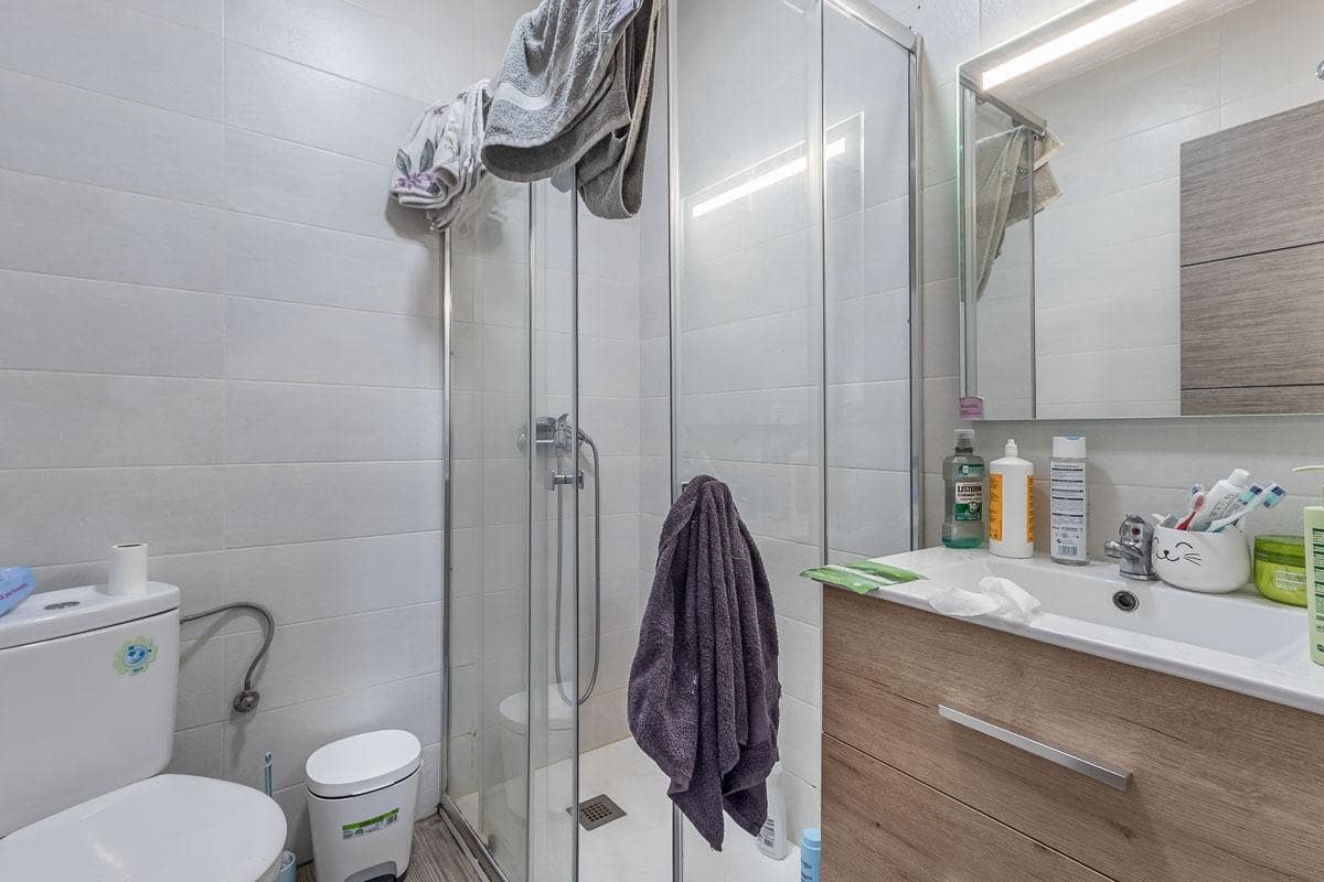 4 slaapkamer Flat te koop in Granada stad - € 280.000 (Ref: 10025611)