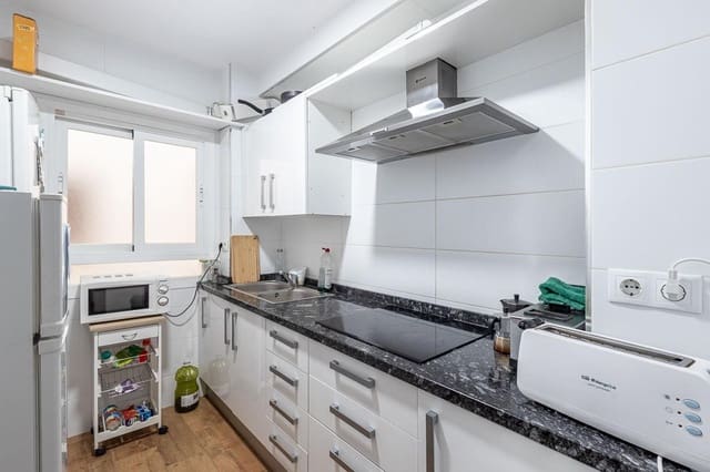 4 slaapkamer Flat te koop in Granada stad - € 280.000 (Ref: 10025611)