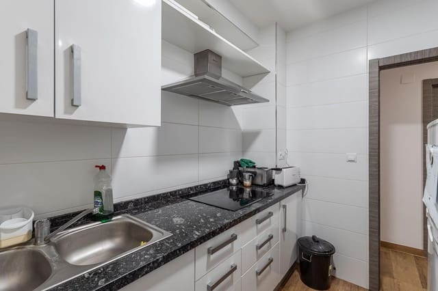 4 slaapkamer Flat te koop in Granada stad - € 280.000 (Ref: 10025611)