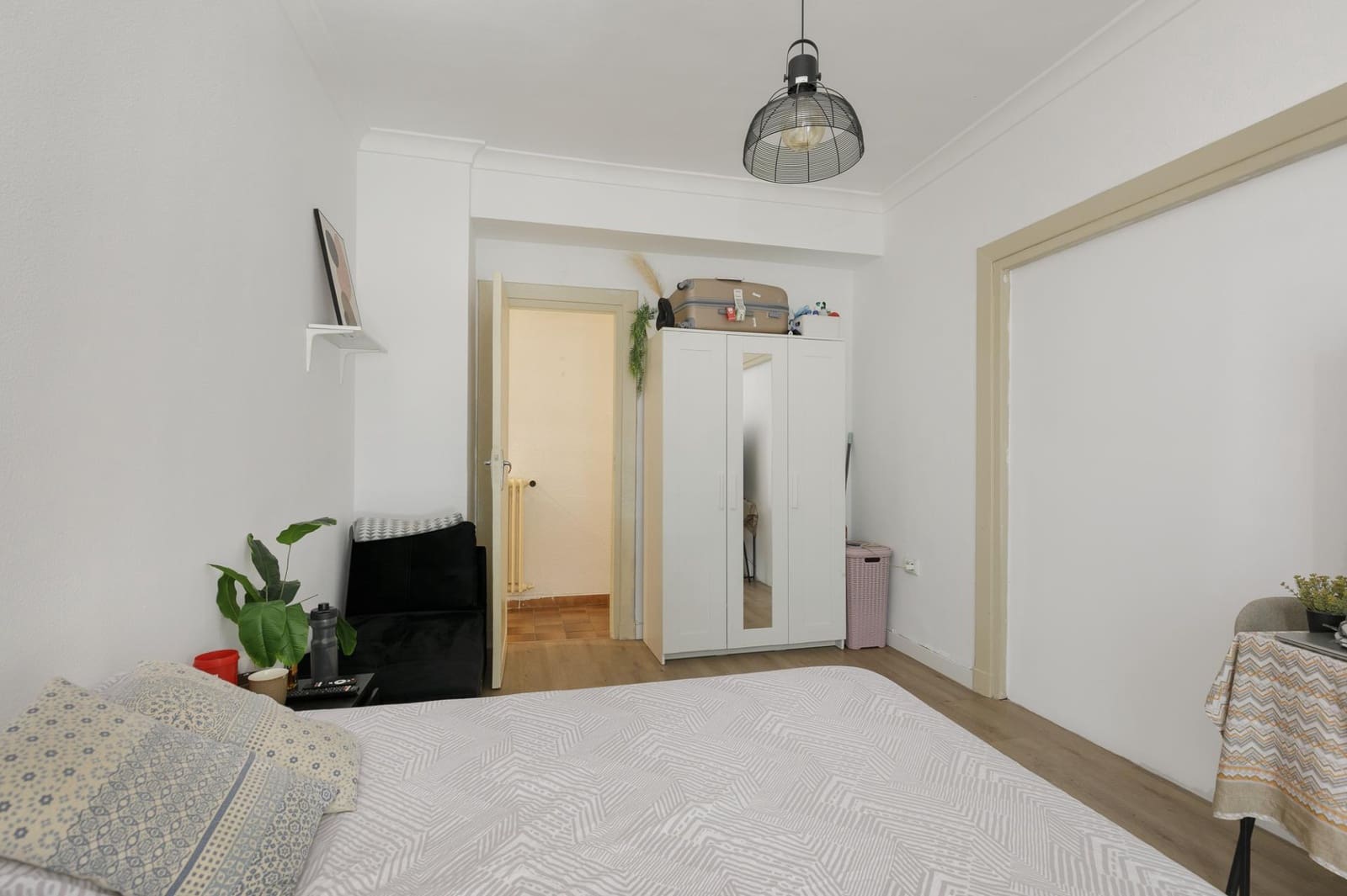 6 bedroom Flat for sale in Granada city - € 494,000 (Ref: 10027477)