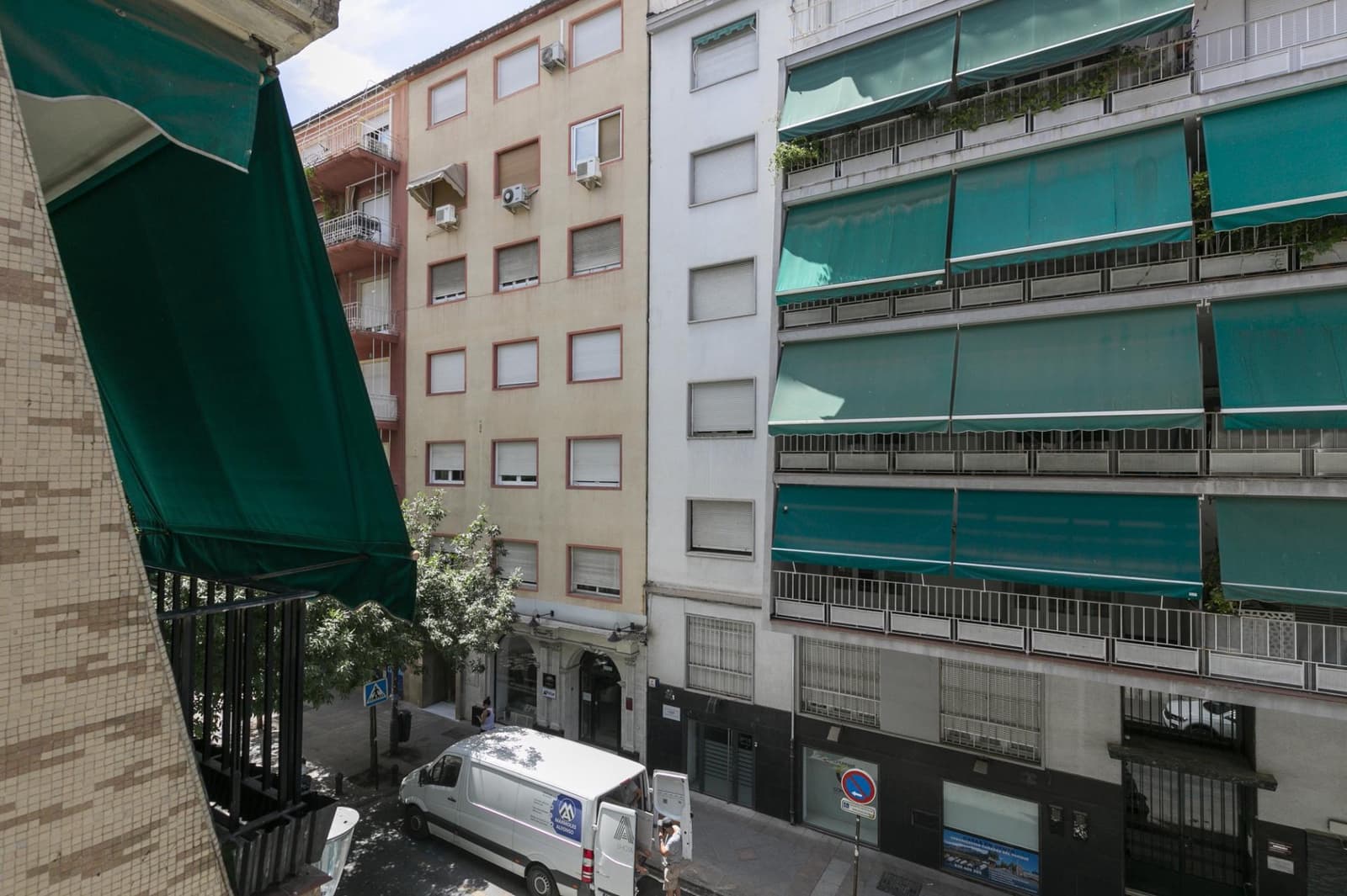 6 bedroom Flat for sale in Granada city - € 494,000 (Ref: 10027477)