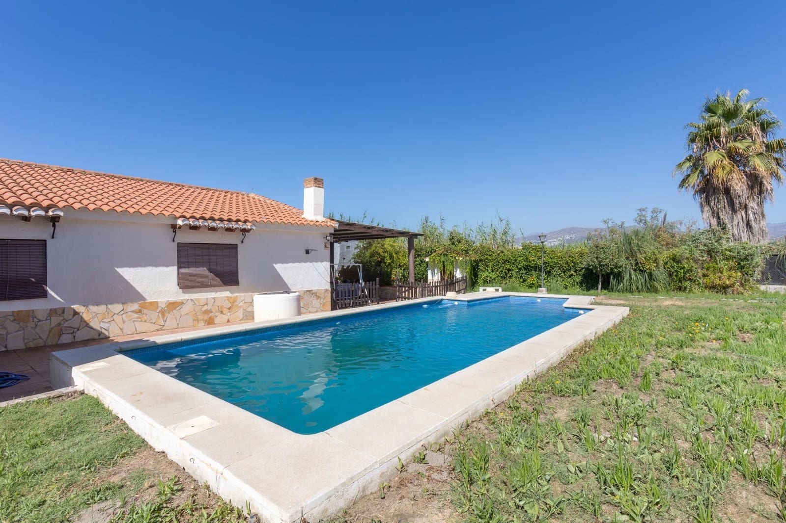 4 bedroom Villa for sale in Motril with pool - € 295,000 (Ref: 10030724)