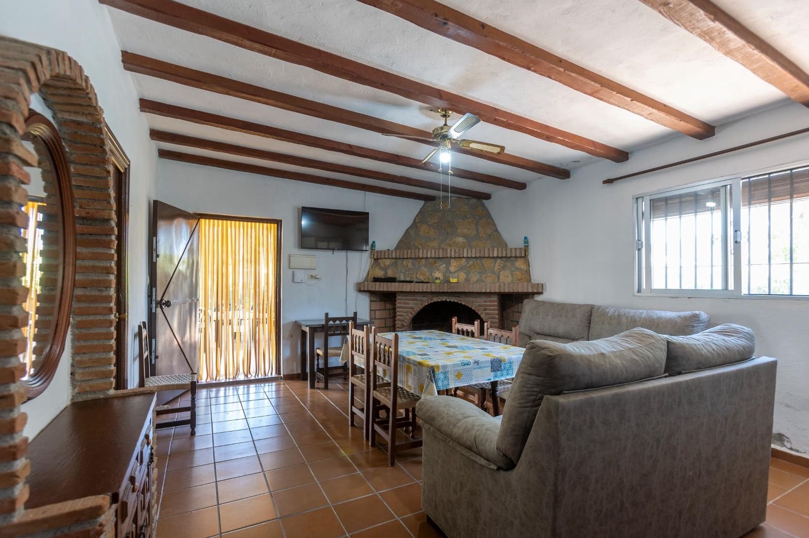 4 bedroom Villa for sale in Motril with pool - € 295,000 (Ref: 10030724)