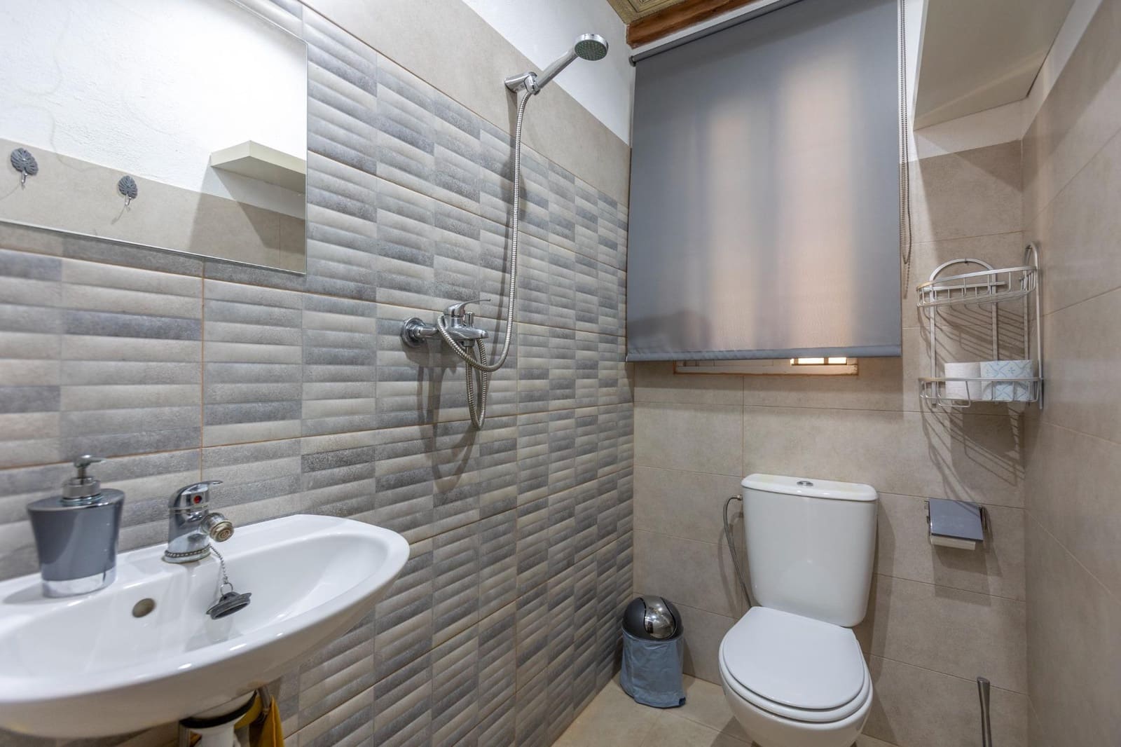 4 bedroom Villa for sale in Motril with pool - € 295,000 (Ref: 10030724)