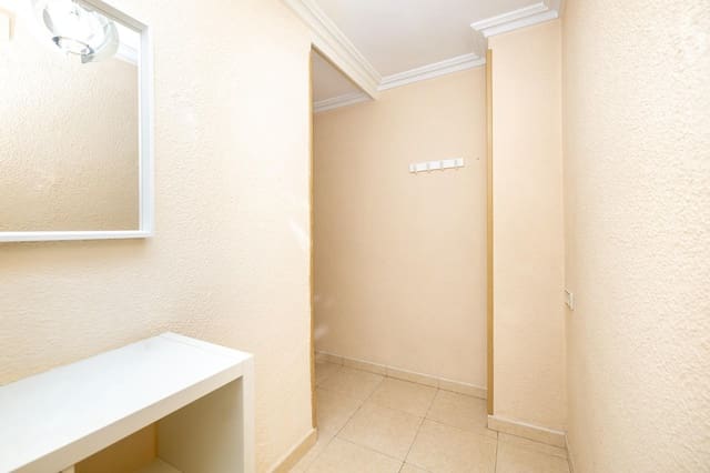 4 makuuhuone Asunto myytävänä paikassa Camino de Ronda - Rosaleda, Granada kaupunki - 350 000 € (Ref: 10030726)